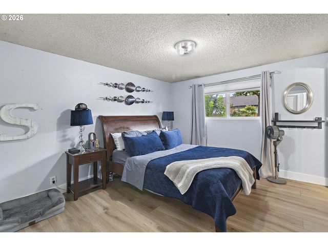 764 FAYMAR Dr, Keizer, OR 97303