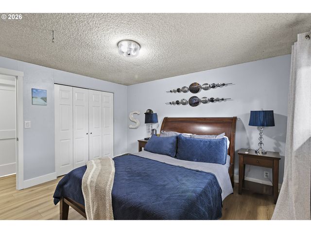 764 FAYMAR Dr, Keizer, OR 97303