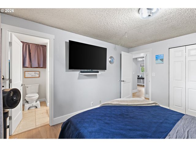 764 FAYMAR Dr, Keizer, OR 97303