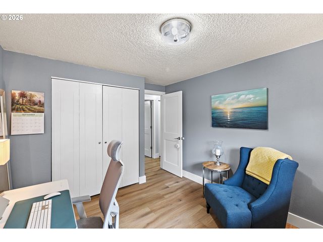 764 FAYMAR Dr, Keizer, OR 97303