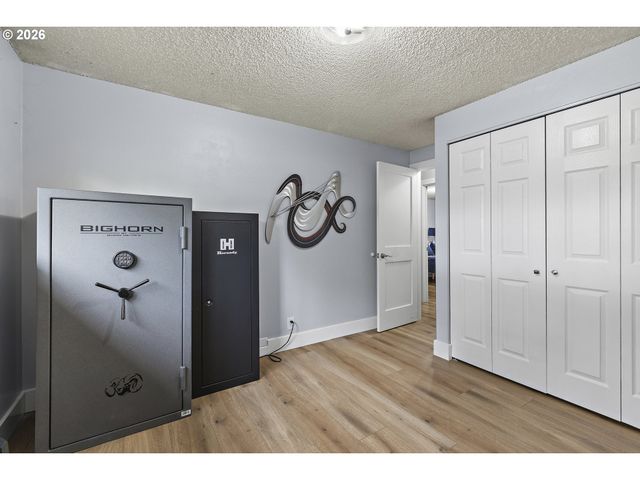 764 FAYMAR Dr, Keizer, OR 97303