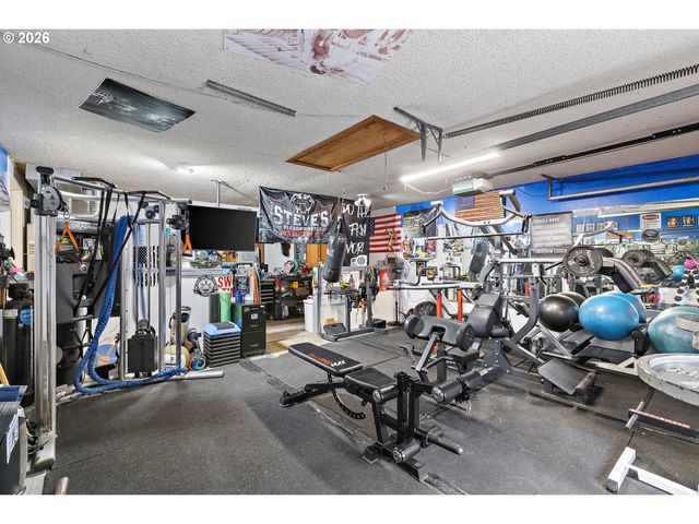 764 FAYMAR Dr, Keizer, OR 97303