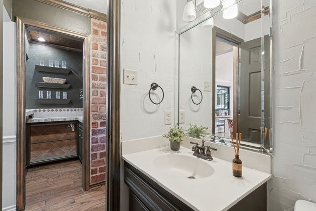 9006 Church Road, Dallas, TX 75231