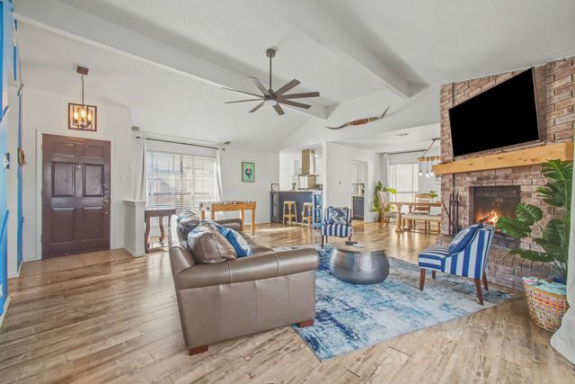 913 Sandhurst Drive, Plano, TX 75025