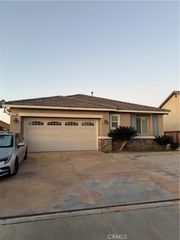 13817 Coolidge, Oak Hills, CA 92344