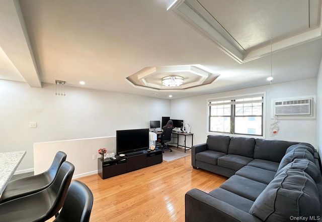 13714 68TH DRIVE B, Flushing, NY 11367