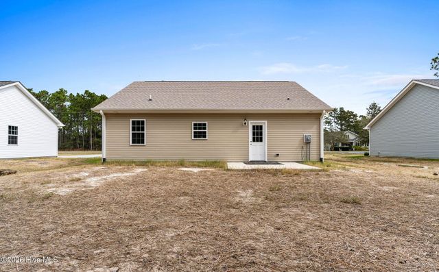 1211 E Boiling Spring Road, Southport, NC 28461