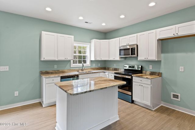 1211 E Boiling Spring Road, Southport, NC 28461