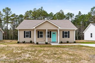 1211 E Boiling Spring Road, Southport, NC 28461