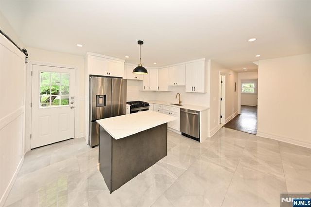 190 Madison Avenue 1, Midland Park, NJ 07432