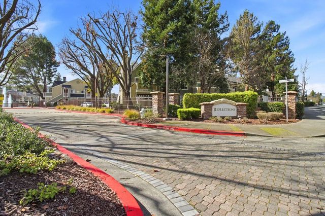 160 160 Reflections Dr 23, San Ramon, CA 94583