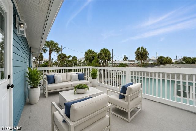 4880 Coquina RD, Fort Myers Beach, FL 33931