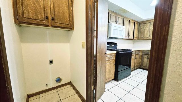 10417 Fairfax Lane, Yukon, OK 73099