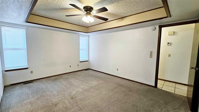 10417 Fairfax Lane, Yukon, OK 73099