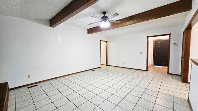 10417 Fairfax Lane, Yukon, OK 73099