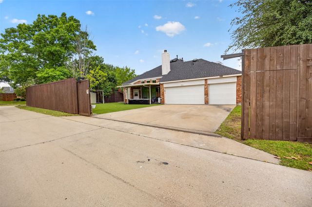 5314 Somerset Drive, Rowlett, TX 75089