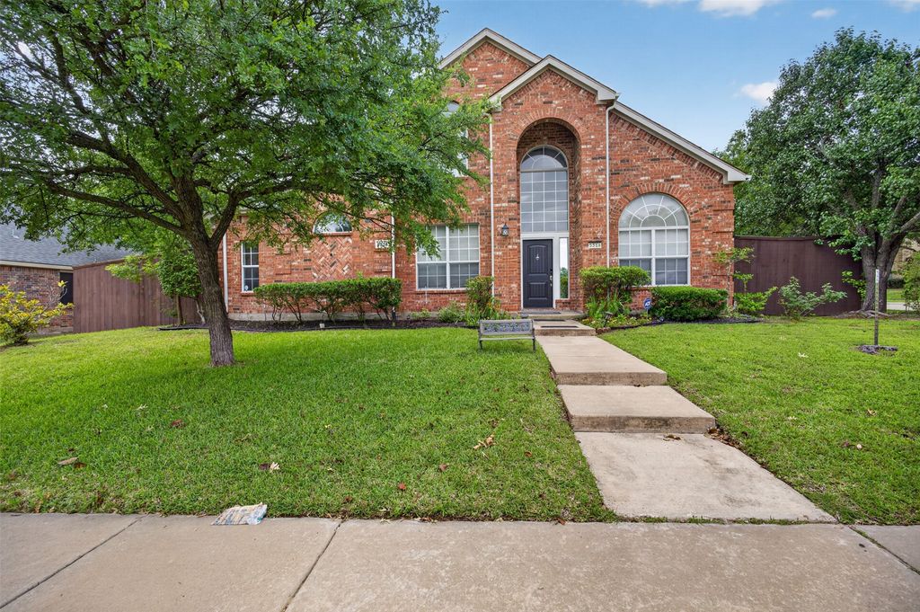 5314 Somerset Drive, Rowlett, TX 75089