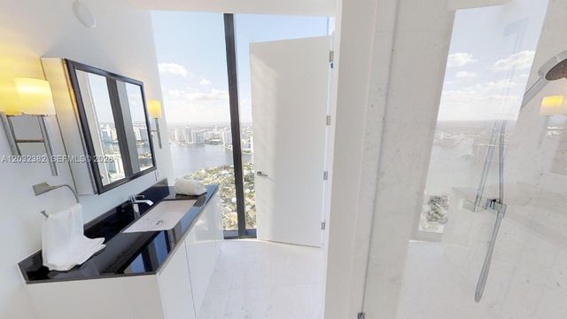18555 Collins Ave 4804, Sunny Isles Beach, FL 33160