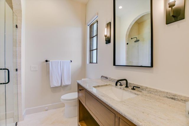 242 La Serena LOOP, Horseshoe Bay, TX 78657