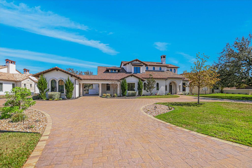 242 La Serena LOOP, Horseshoe Bay, TX 78657