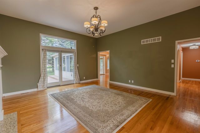 2365 Flagstone Drive, Flushing, MI 48433