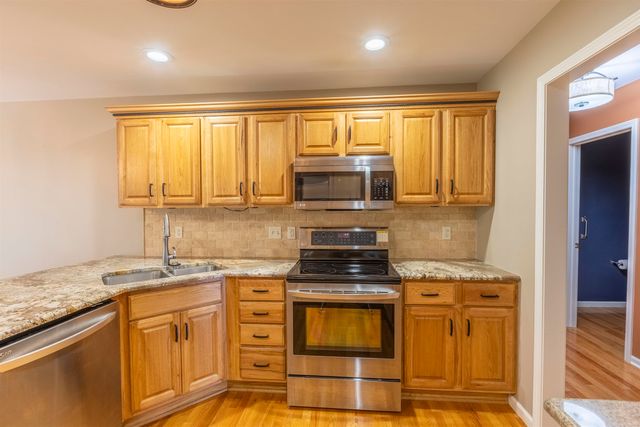 2365 Flagstone Drive, Flushing, MI 48433