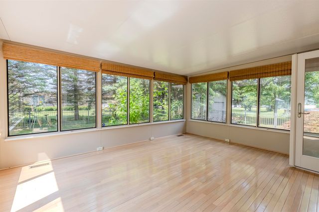 2365 Flagstone Drive, Flushing, MI 48433