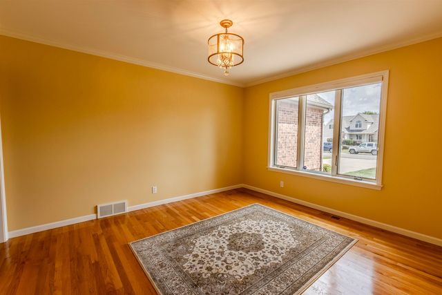 2365 Flagstone Drive, Flushing, MI 48433