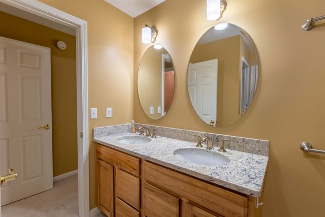 2365 Flagstone Drive, Flushing, MI 48433