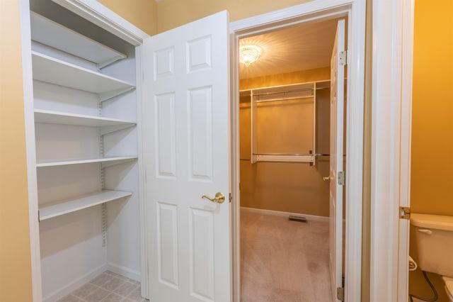 2365 Flagstone Drive, Flushing, MI 48433