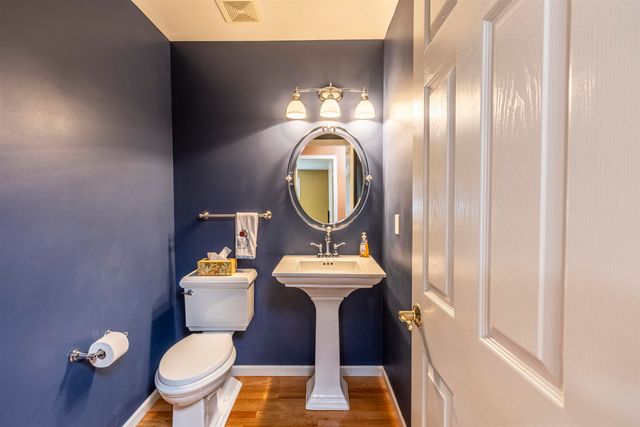 2365 Flagstone Drive, Flushing, MI 48433