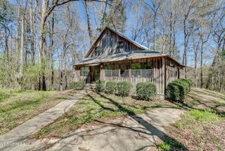 2406 Scr 563, Morton, MS 39117