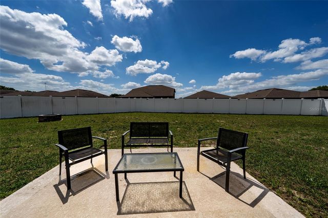 8746 CONOY AVENUE, Polk City, FL 33868