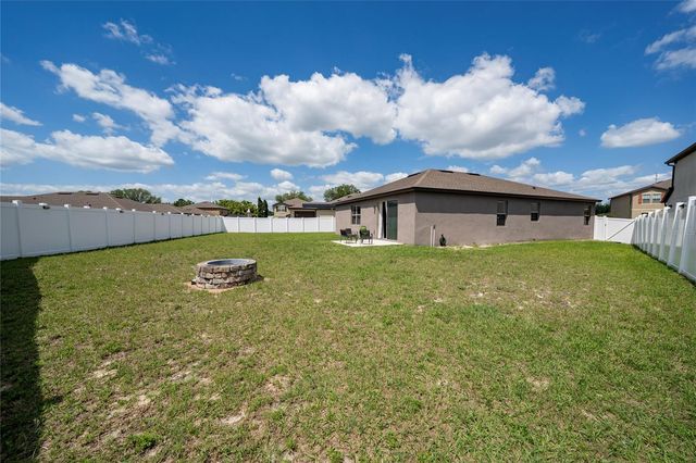 8746 CONOY AVENUE, Polk City, FL 33868