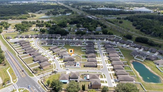 8746 CONOY AVENUE, Polk City, FL 33868