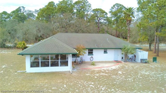 23 Armadillo Road, Frostproof, FL 33843