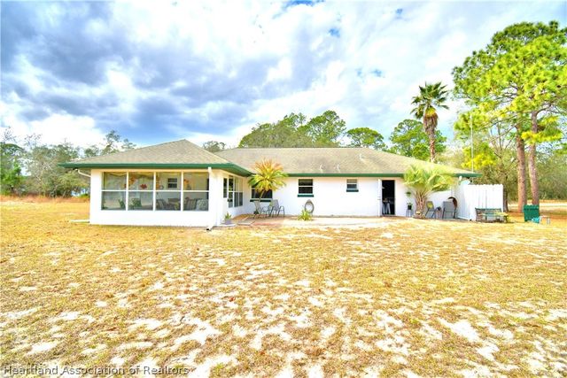 23 Armadillo Road, Frostproof, FL 33843