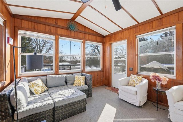 2817 Spring Hill Drive, Stoughton, WI 53589