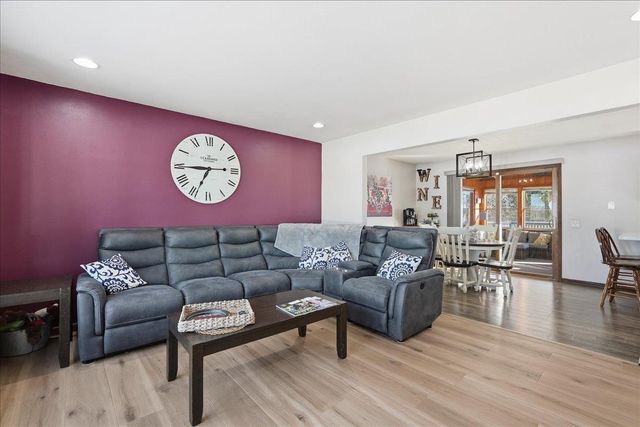 2817 Spring Hill Drive, Stoughton, WI 53589