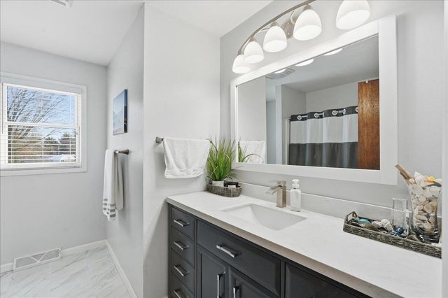 2817 Spring Hill Drive, Stoughton, WI 53589