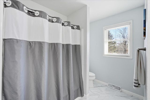 2817 Spring Hill Drive, Stoughton, WI 53589