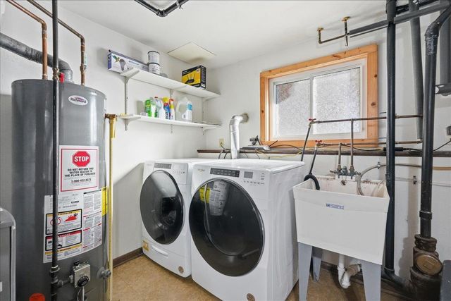 2817 Spring Hill Drive, Stoughton, WI 53589