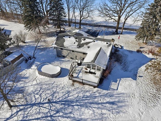 2817 Spring Hill Drive, Stoughton, WI 53589