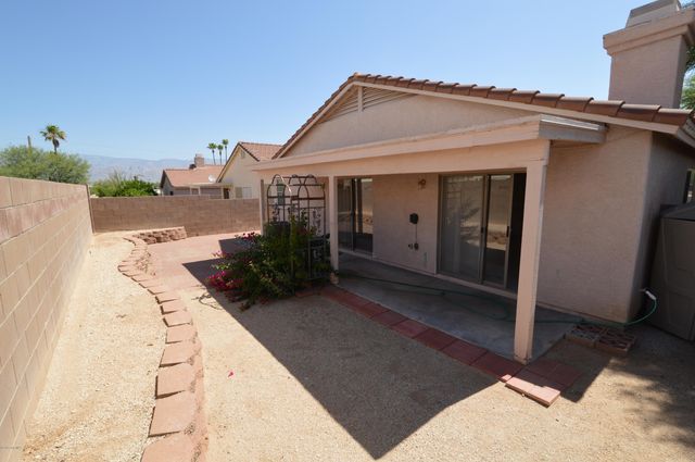 65 N Shadow Creek Place, Tucson, AZ 85748