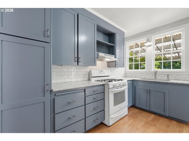 5204 Ne 36th Ave, Portland, OR 97221