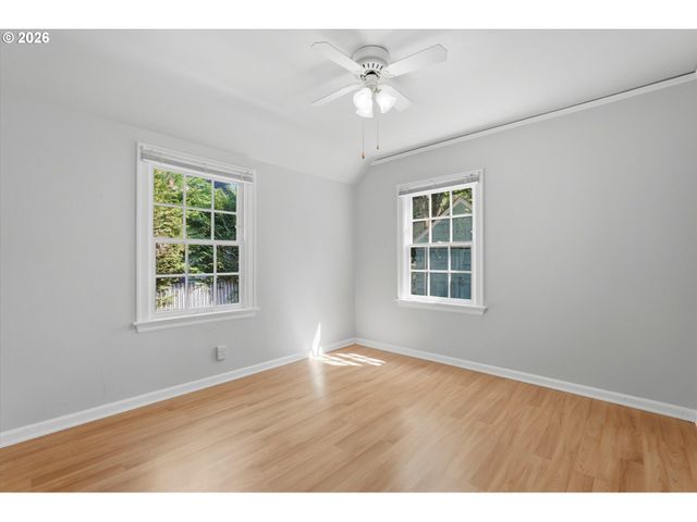 5204 Ne 36th Ave, Portland, OR 97221