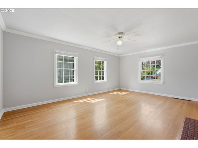 5204 Ne 36th Ave, Portland, OR 97221