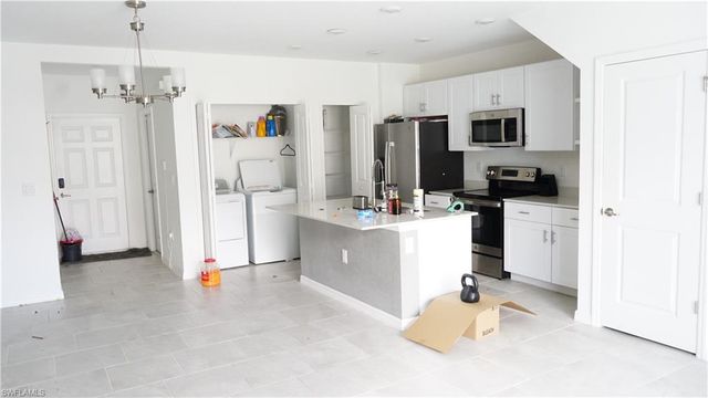 14306 Oviedo PL, Fort Myers, FL 33905