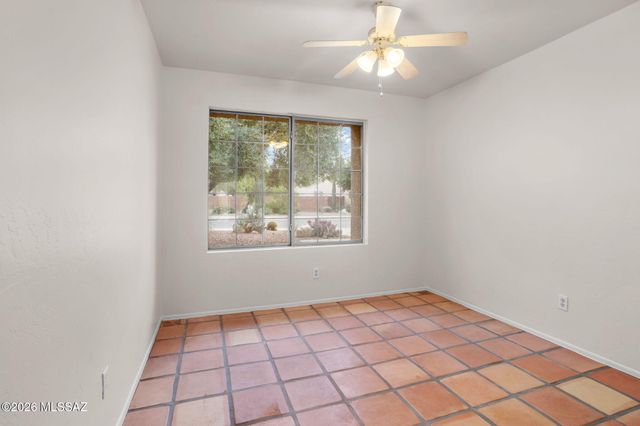 9551 N Crestone Drive, Tucson, AZ 85742