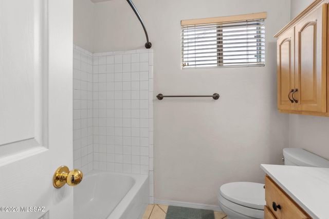 9551 N Crestone Drive, Tucson, AZ 85742